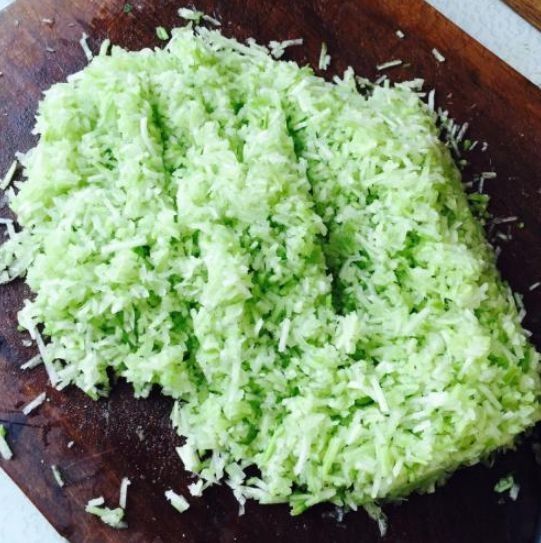 调萝卜馅时，用盐腌还是焯水？试试这招，鲜香营养没生味，不出水