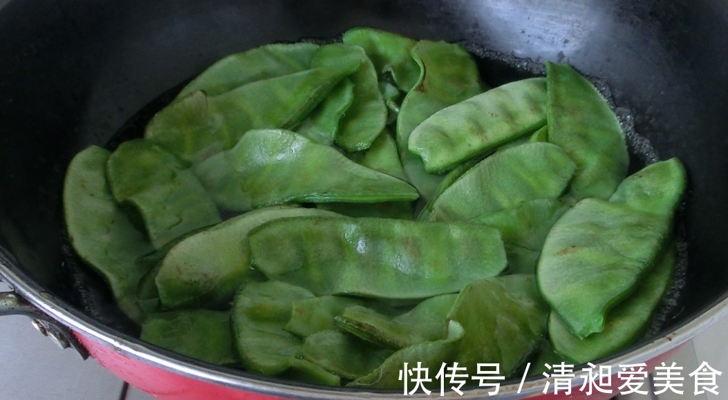 扁豆角|入秋后少吃肉,遇到2种菜别手软,应季而食身体好,简单又营养