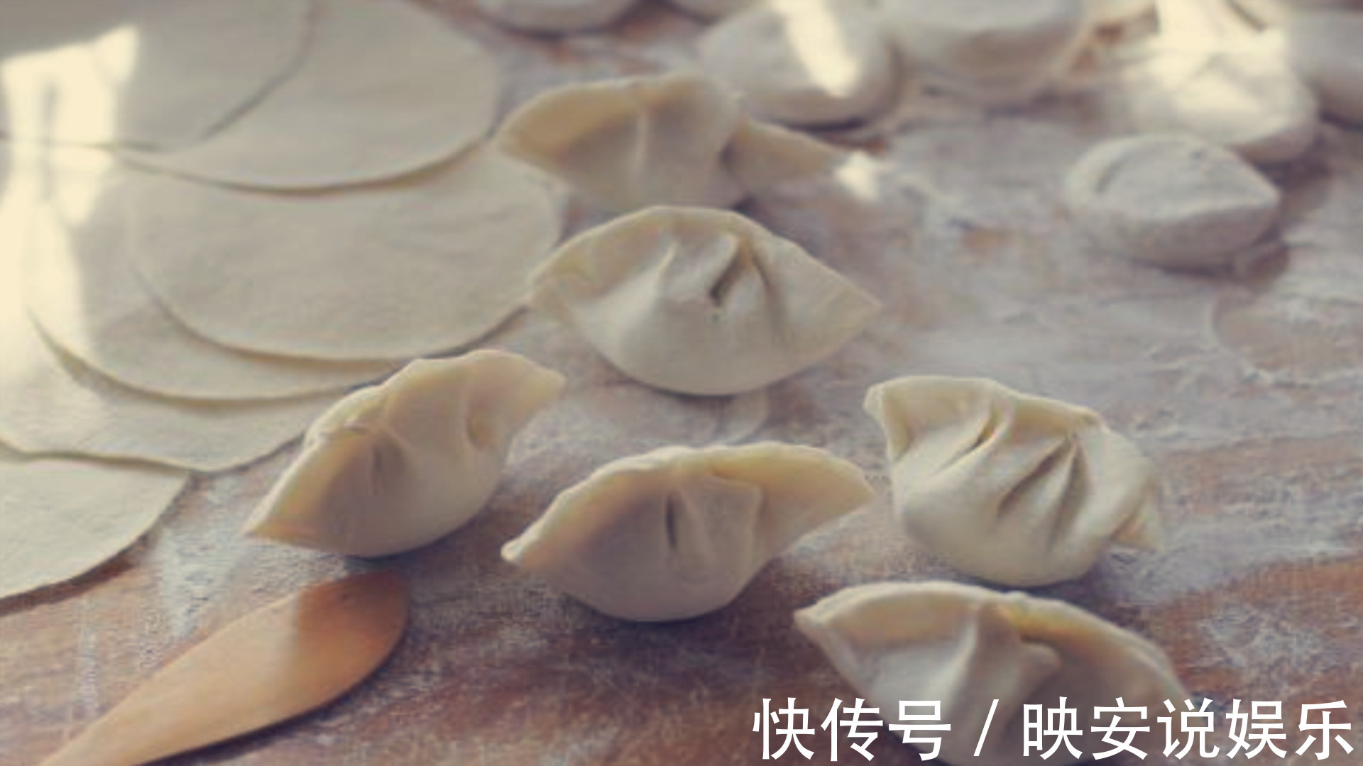 猪肉馅饺子怎样做才好吃关键2个诀窍,不腥不腻,全家都爱吃