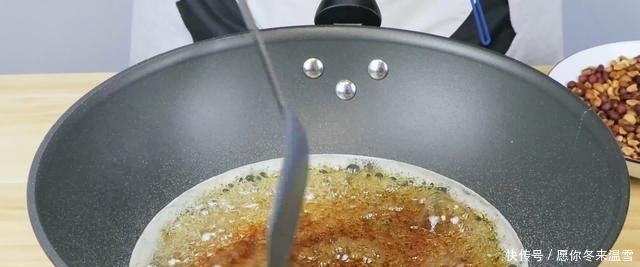 过年必备零食芝麻花生糖做法,无水无油无添加,做法简单超酥香