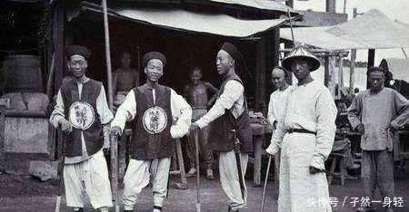 灭亡|宣统退位清朝灭亡时，老百姓都是什么反应！