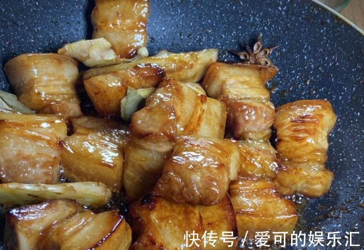 饭店的红烧肉为啥好吃，原来是有技巧，教你一招，软糯鲜香不肥腻
