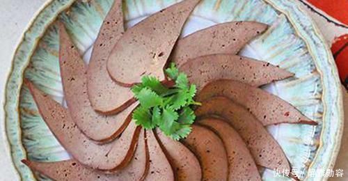 老年人|老年人骨质疏松,不光要补钙,医生教您3招,把“骨密度”补起来