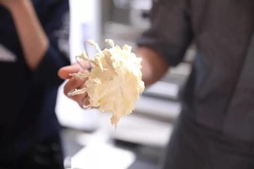  好吃|竟然比马卡龙还好吃，朗姆葡萄夹心饼干，超全配方+图解大曝光