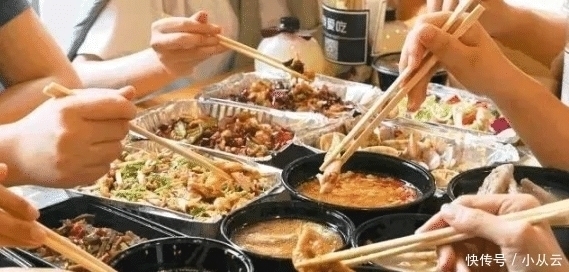 46元的外卖,备注老板送一瓶可乐,看到可乐网友笑趴机智如你