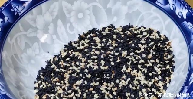 牛奶|早餐吃它，胜过喝豆浆牛奶，维生素钙极高，做一次吃半月