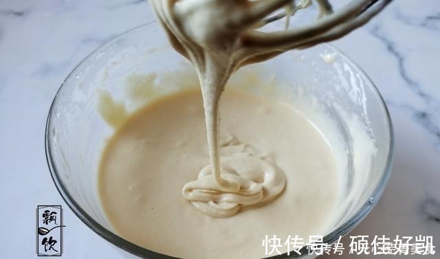 中老年人|别只会做老蛋糕，这蛋糕比老蛋糕香多了，做法不难，纯甜蜜享受
