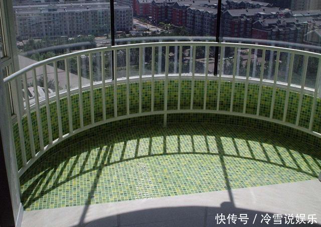 瓷砖|阳台还在用瓷砖装饰现在流行这样去设计,家里颜值瞬间提升
