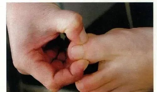 药房|人体自带大药房!这个部位,只需轻轻捏一捏,就能调理全身疾病!