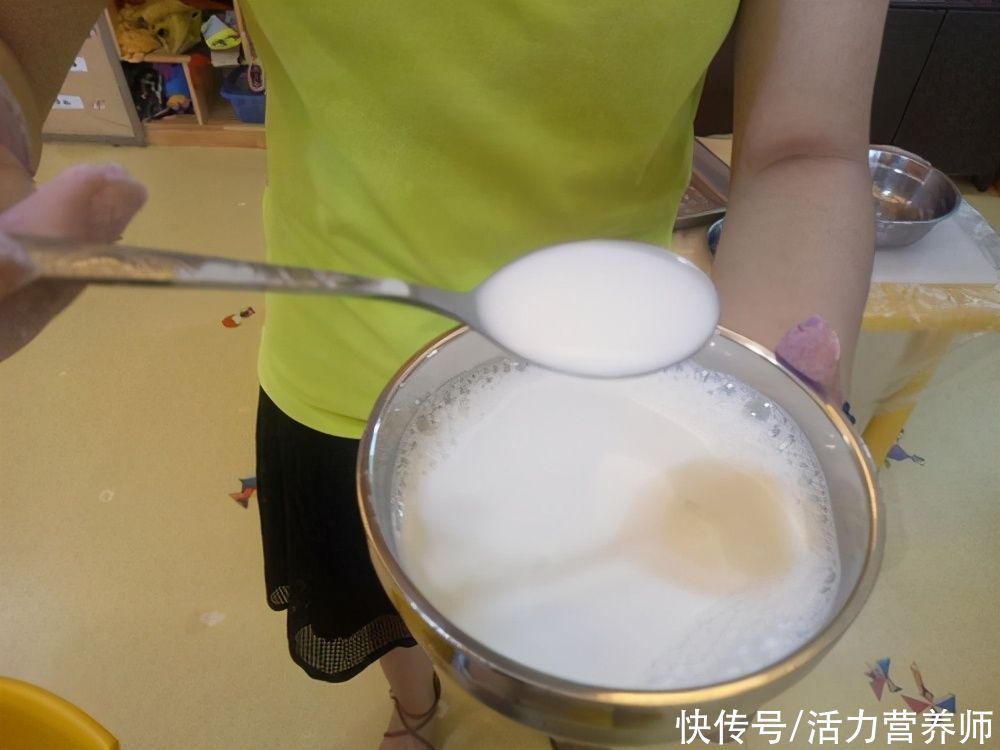 我国公认的3大健脑食物,每天吃一点可预防脑萎缩,抗衰老有妙招