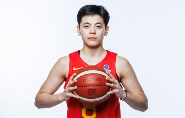 世预赛|正式官宣!中国女篮12人名单出炉,王丽丽落选,杨舒予被放弃