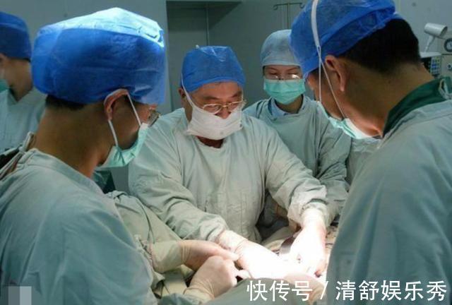 小华|26岁产妇突发“羊水栓塞”,所幸成功抢救,出月子后,果断离婚