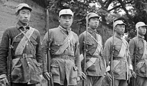 包围|为救乡亲,许世友损失4个连,战后宣布:此团牺牲一个班,补兵一千!