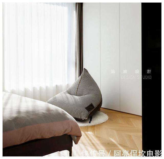 阿兰·德波顿|110㎡三居室改造，大厨房、大主卧、大衣帽间它都有，越看越喜欢！