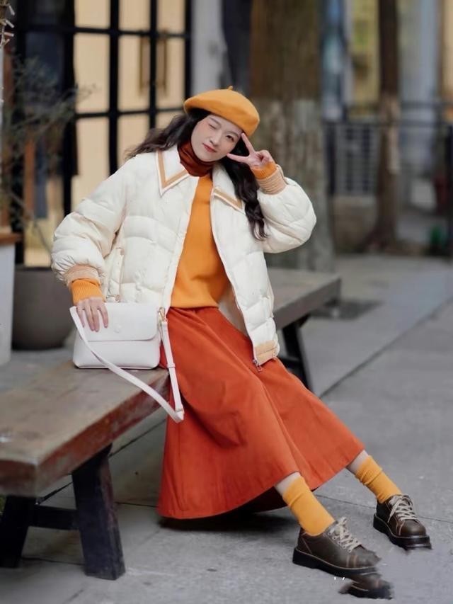 羽绒|白色羽绒搭配指南,学会这三个技巧,层次分明显瘦还好看