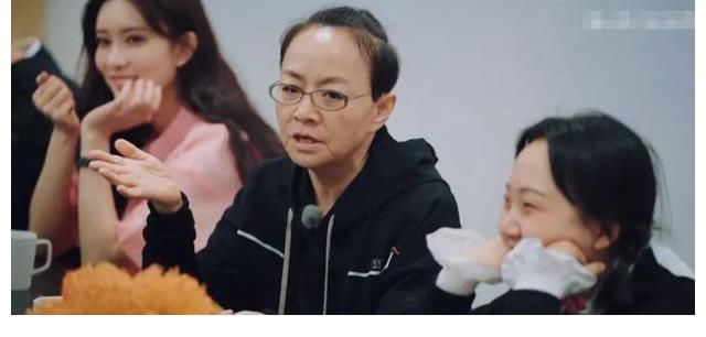 周也|宋丹丹情商欠费还是倚老卖老？郭麒麟被迫道歉，周也受冷落