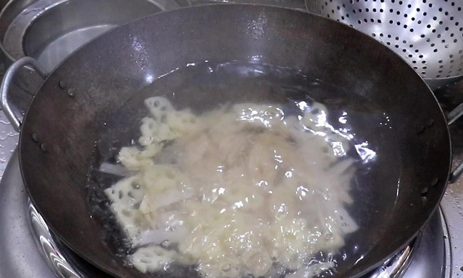 麻辣香锅家常实用做法,零难度零技巧,香辣下饭,吃不过瘾