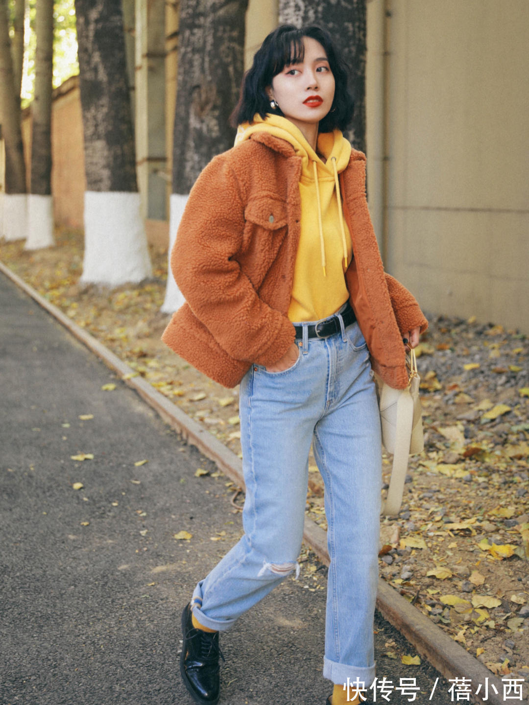 穿搭|冬季穿衣保暖是重点,试试“羊羔绒外套”的搭配,这些技巧够你用