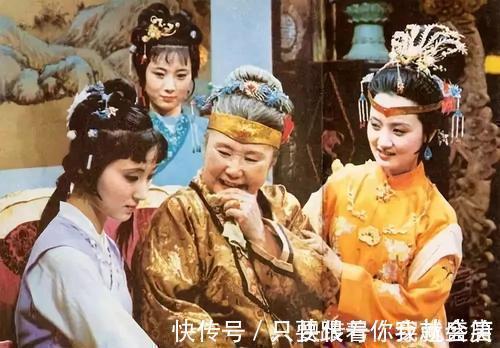 大观红楼!偌大的贾府,为何才气斐然的黛玉,偏偏和心狠手辣的凤姐成了闺蜜