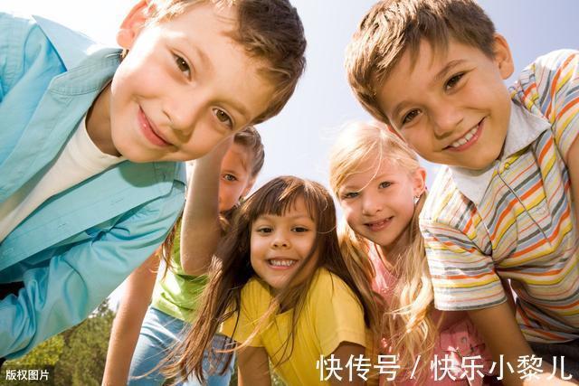 内向|爱出去疯跟爱宅家的孩子,长大后谁更有出息?来听听科学的观点