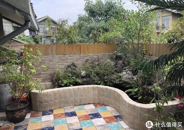 花园|为露台,他坚持买下别人不要的顶楼!花了6个月改造,原屋主后悔了