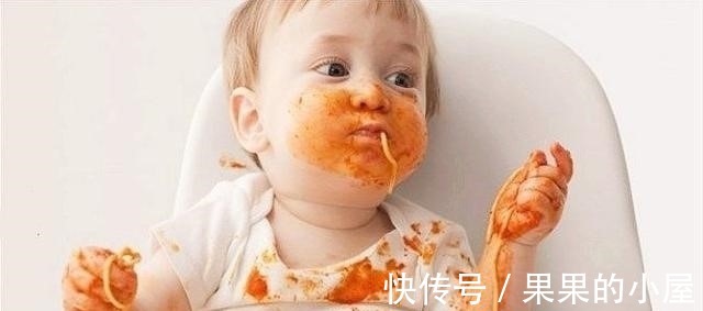 |搞笑图片幽默段子笑话:减肥中心的教练,自己编了一套减肥的动作!