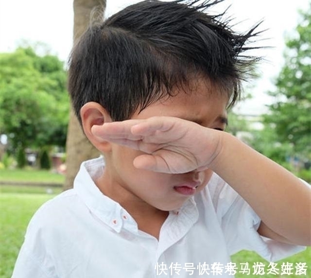 宝妈|儿子的扭扭车被女娃占有,索要时女娃奶奶说的话,宝妈强行夺回