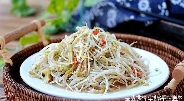 江一舟|家里老保姆,教我炒豆芽的3个诀窍,豆芽脆嫩不出水,你不学吗?