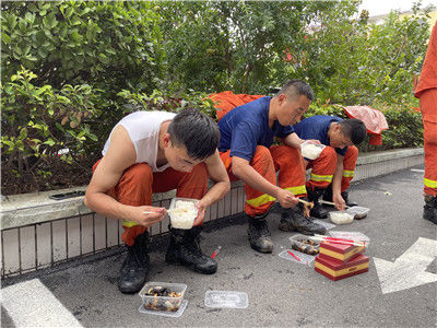 营救|村民送来水、食物表谢意！德州消防已营救转移被困群众132人