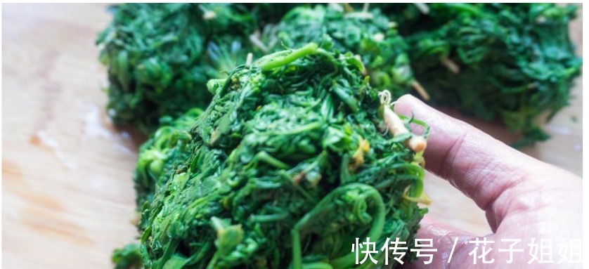 入秋后,碰见这菜别手软,一次性买15斤,放冰箱冻起来,特别省事!