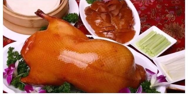 两个搭档多年配合默契的主持人为何会出现严重事故，原因不简单