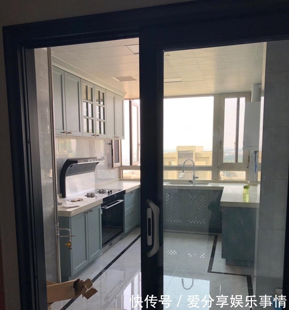 橱柜|辛苦打拼换来的新房,装修很漂亮,瓷砖电视墙很喜欢,给大家晒晒