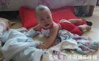 医院|宝宝意外滚下床,家长一个动作让孩子没了呼吸,很多家长都这么做