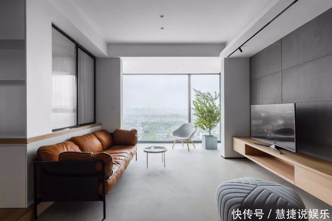 简约|33款高级灰的客厅，简约空间的高级感