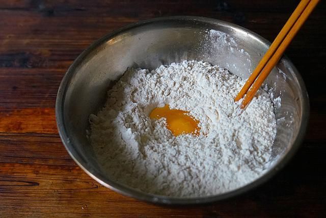 金针菇|明日小暑,吃饺子就吃这馅,比肉馅香,一口恨不得吃2个,真过瘾