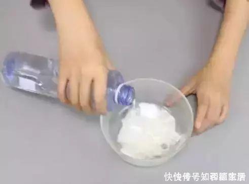 家里卫厕所异味太重，学会这招，一年四季都没有异味，真实用