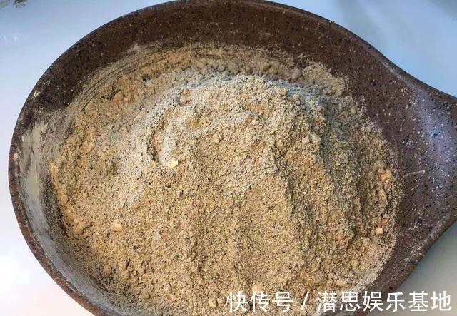 三黑粉|天冷了,多吃这“三黑”,不仅头发长得又浓又密,而且气色很好