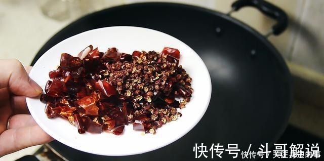 豆芽|牛肉想要嫩滑，千万不要直接下锅，多加一个步骤，嫩滑又入味