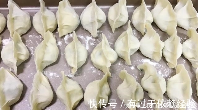 高筋面粉|吃了20年饺子，饺子面粉一直用错了，怪不得煮的饺子破皮不筋道