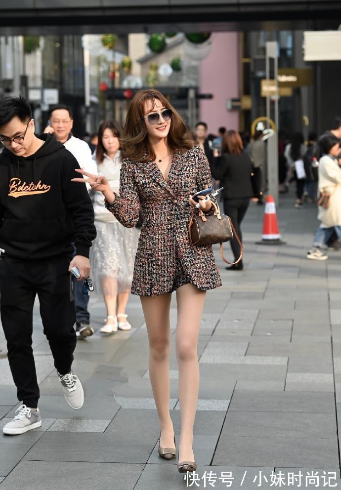 色款|12款同色系穿搭look,美得不尽相同,看完或许你会爱上这种风格!