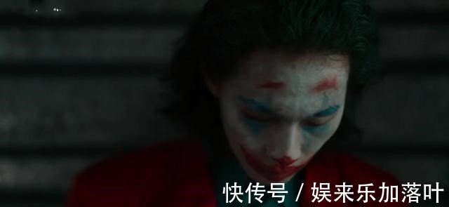 漫展|电影级顶尖COS漫展变哥谭市现场,暗黑风满满的小丑与小丑女
