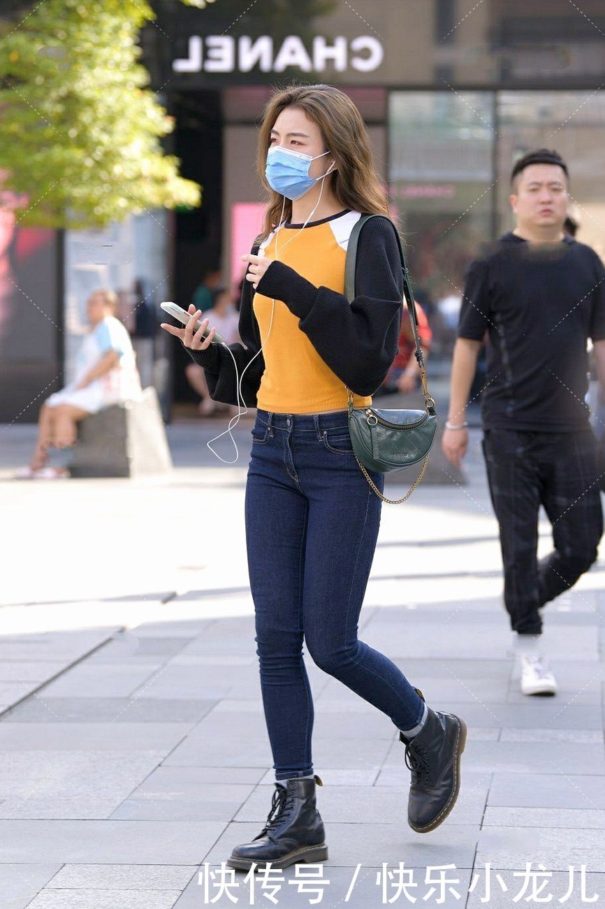 茫茫人海|茫茫人海一眼就发现了她,舒服显气质