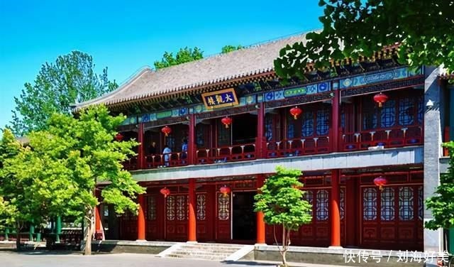 大观园|《红楼梦》里最值得读的一回