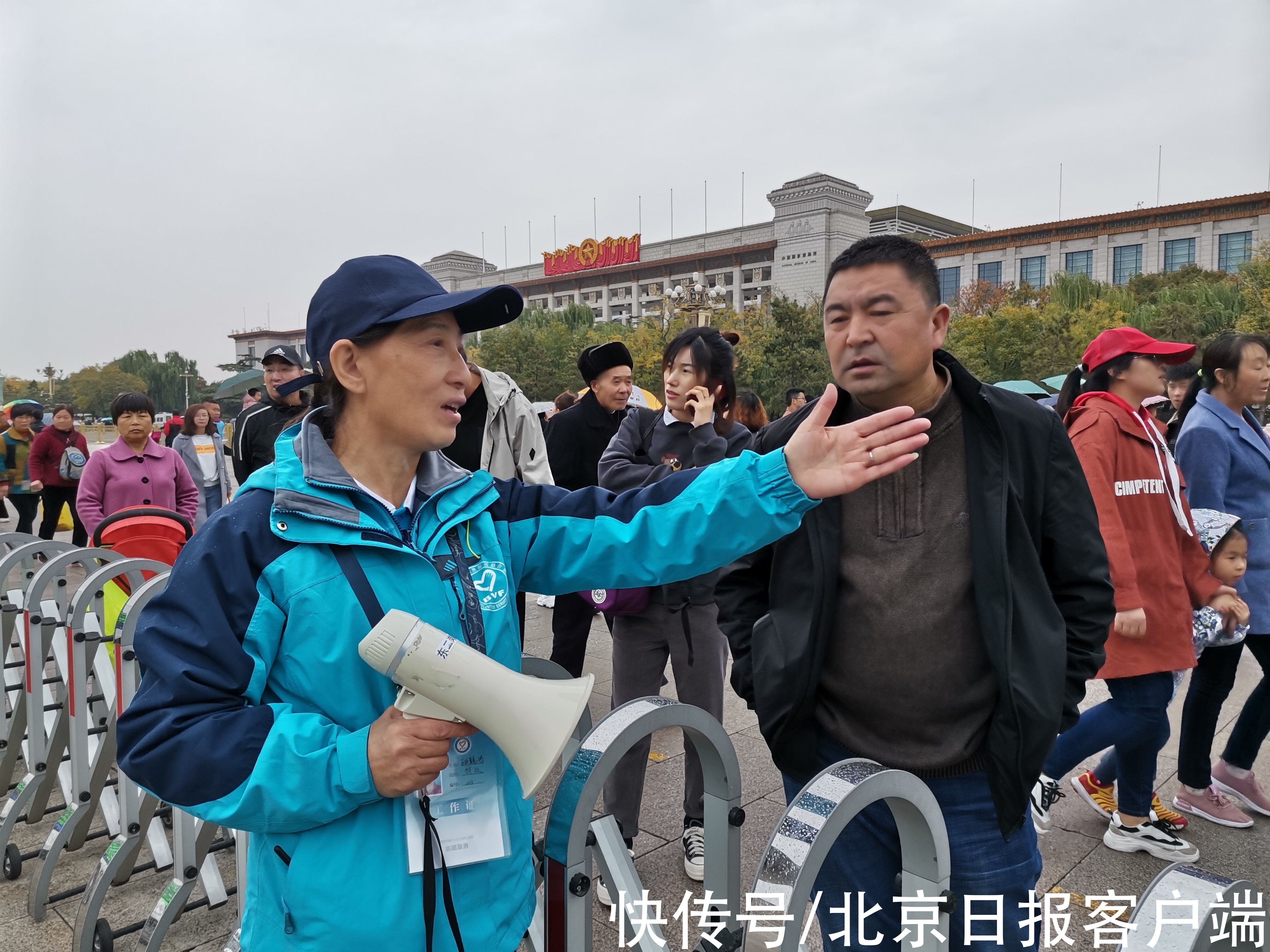 随迁|异乡照料孙辈、重建社交圈，随迁老人的“北漂”生活还好吗？