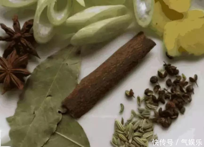 五花肉别再红烧了,教你个特色吃法,一顿三斤不够吃