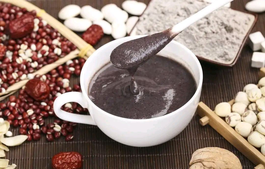 中老年人|黑芝麻香味浓营养丰富,但是2类人不宜多吃,对身体的影响比较大