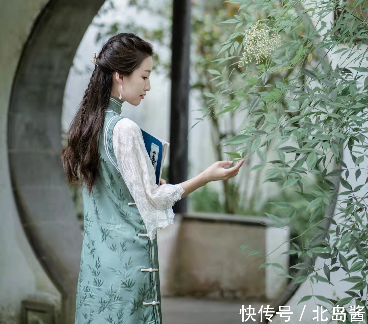 一叶舟&格律诗：尺步慢行千里远，寸阴若岁足风流