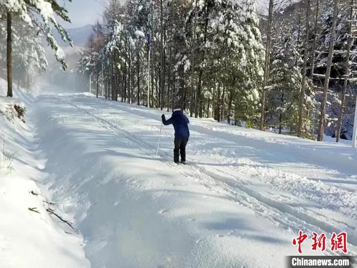 “中国滑雪之乡”三代运动员见证中国冰雪运动之变|瞰冬奥 | 冰雪运动