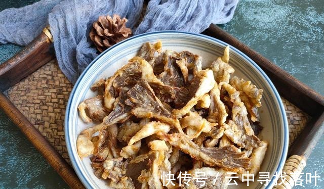 干炸蘑菇|餐馆里“很脏”的一道菜，不少人常会点，厨师下馆子却从不吃！