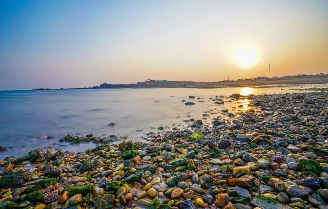 日照，现七彩海岸